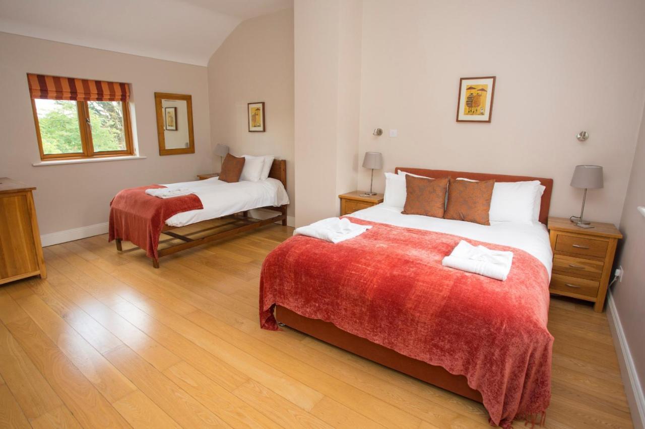 Decoy Country Cottages Navan Esterno foto