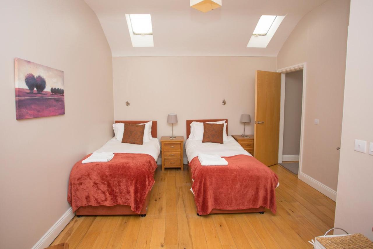Decoy Country Cottages Navan Esterno foto