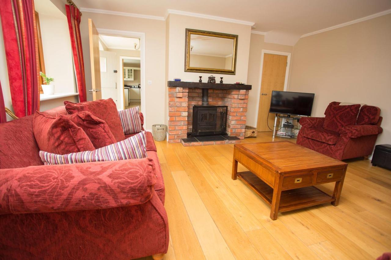 Decoy Country Cottages Navan Esterno foto