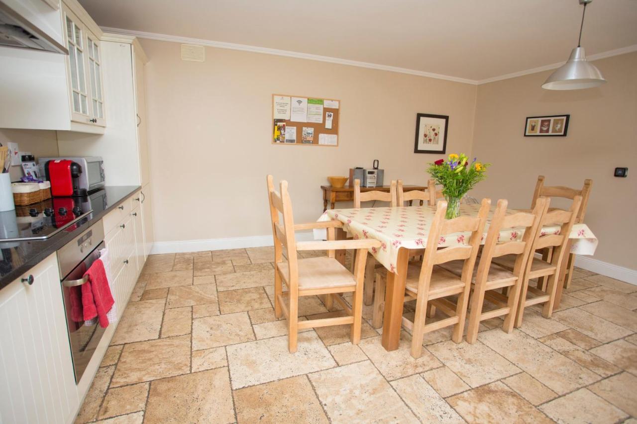Decoy Country Cottages Navan Esterno foto