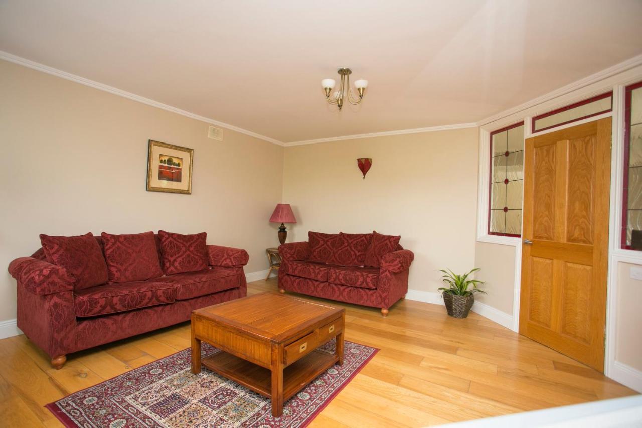 Decoy Country Cottages Navan Esterno foto