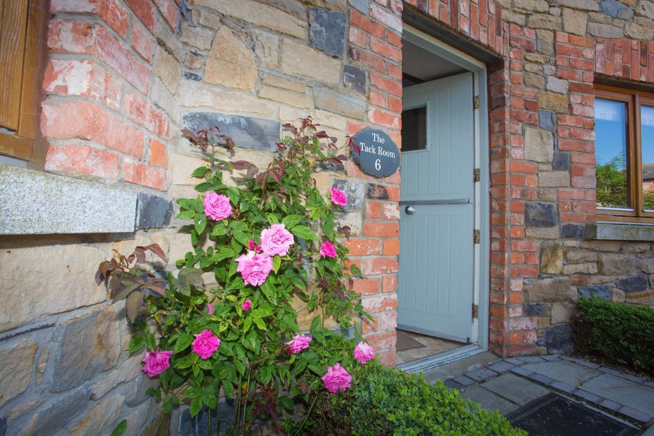 Decoy Country Cottages Navan Esterno foto