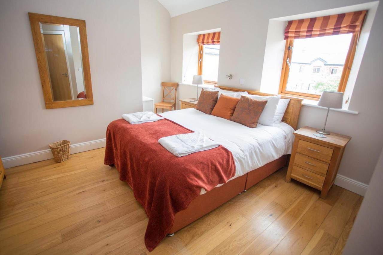 Decoy Country Cottages Navan Esterno foto