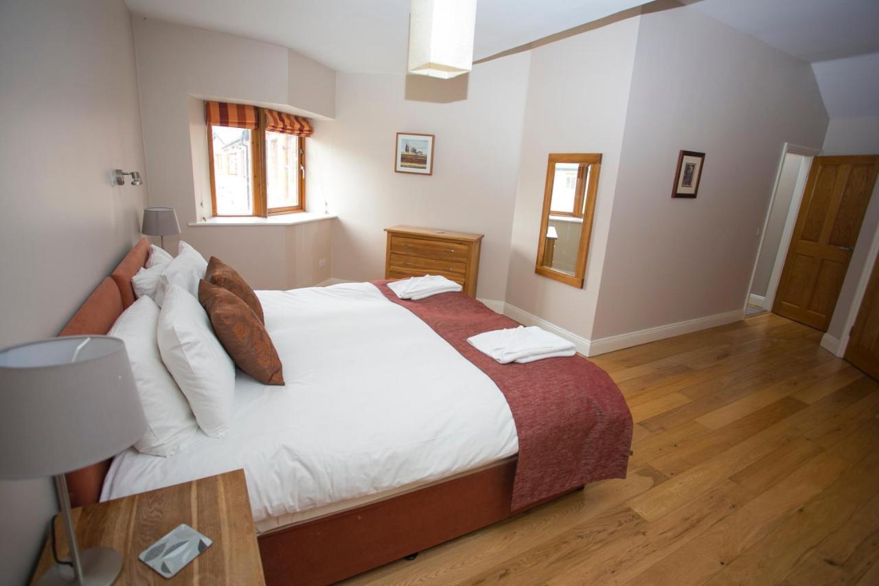 Decoy Country Cottages Navan Esterno foto