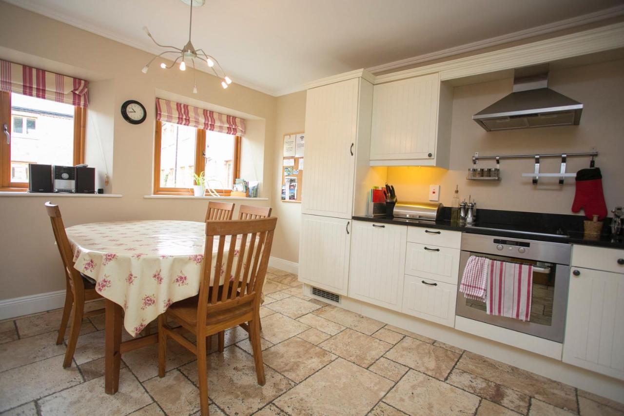 Decoy Country Cottages Navan Esterno foto