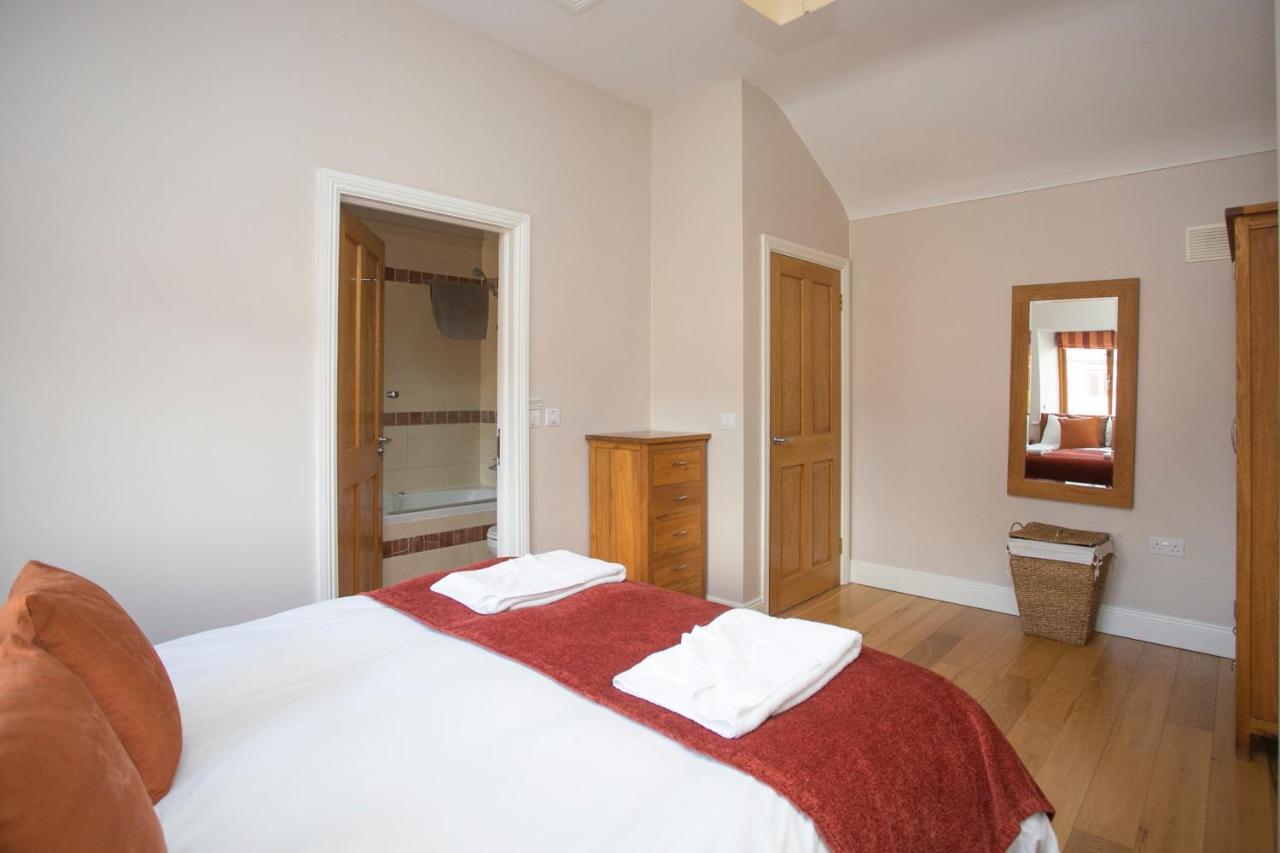 Decoy Country Cottages Navan Esterno foto