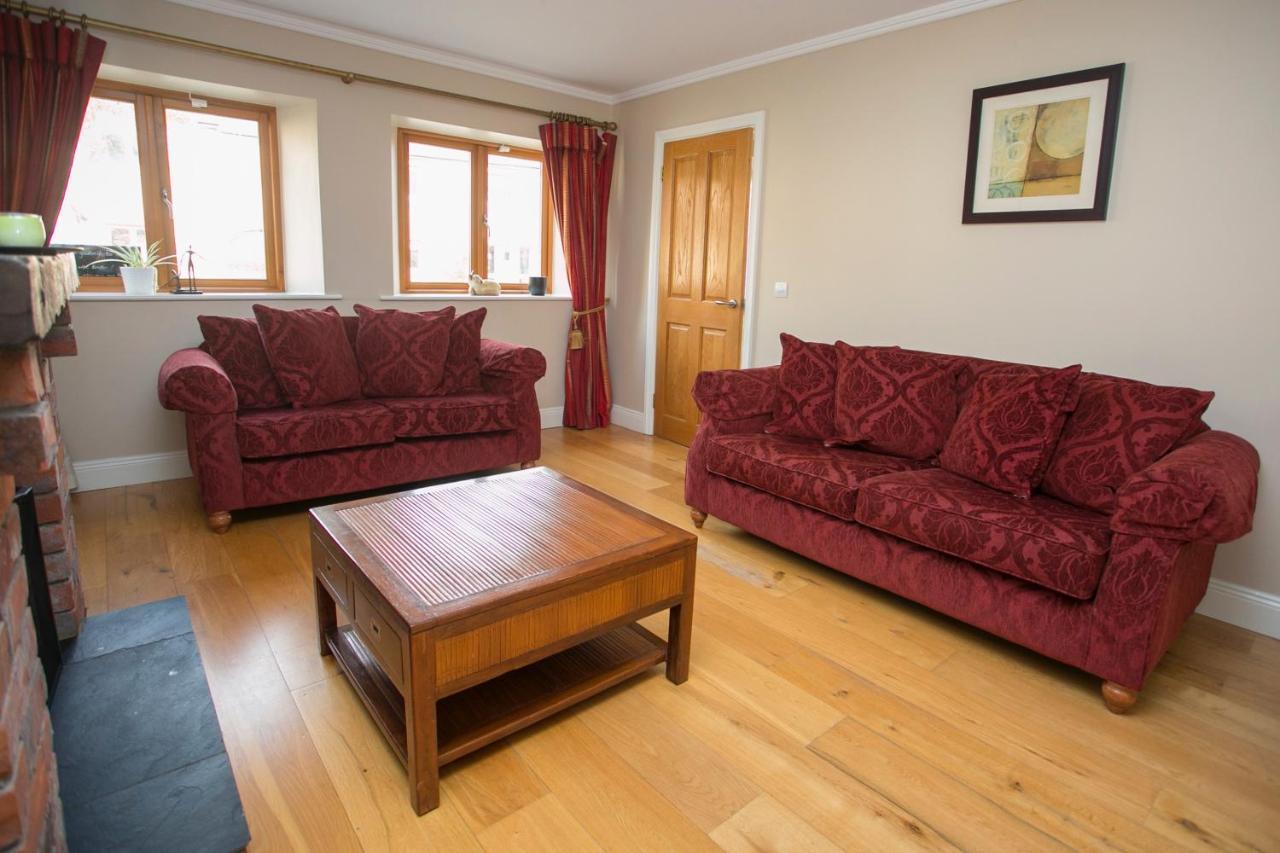 Decoy Country Cottages Navan Esterno foto