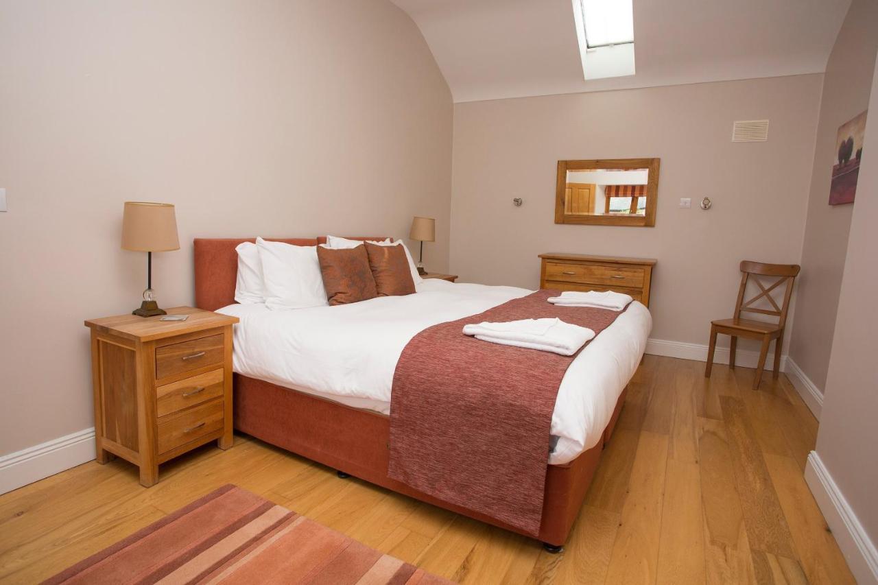 Decoy Country Cottages Navan Esterno foto