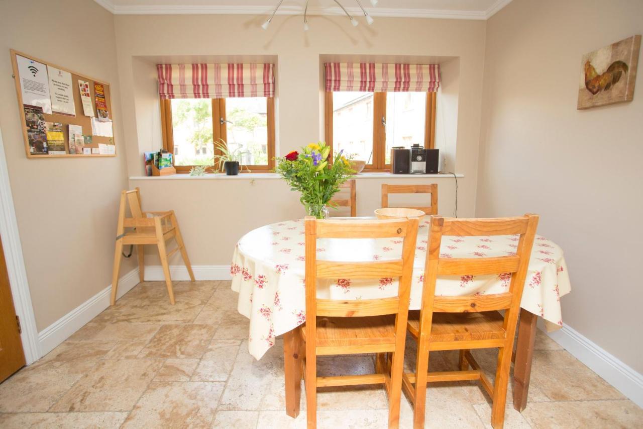 Decoy Country Cottages Navan Esterno foto